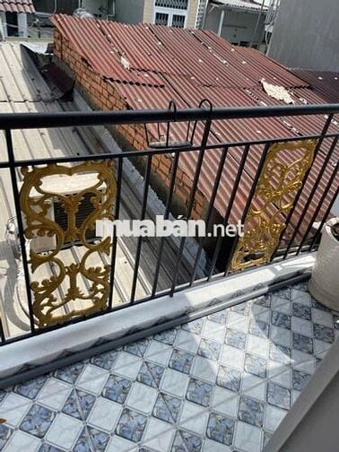 Mới, chính chủ xây dựng, không lộ giới. P15 Q10. 20m2 3 tầng. 3,4 tỷ.