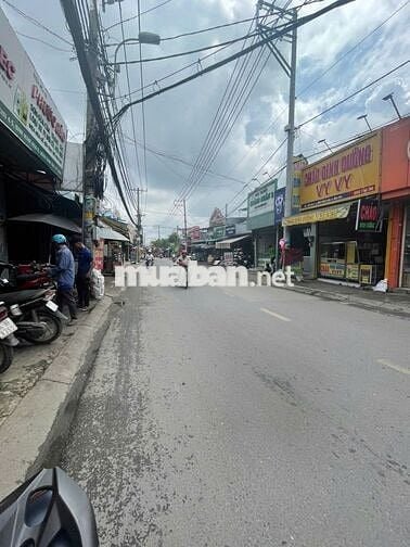 CHo thuê nhà căn góc 2 mặt tièn đường Liên khu 4-5 dt 7,2x10m