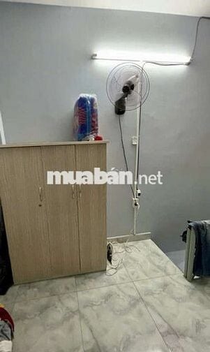 Anh Tùng vừa gửi xong muốn bán căn nhà 34m đường thống nhất ,tân phú