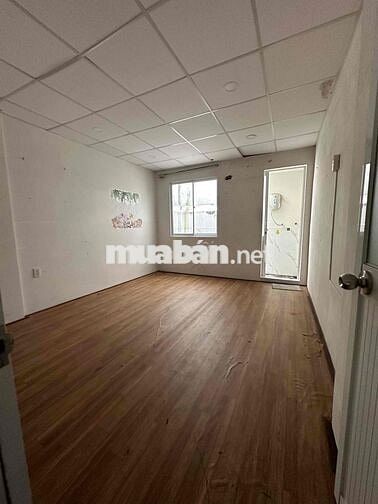 cho thuê nhà hẻm trưởng chinh p12 tân bình. DT: 4m x 15m giá 8tr5