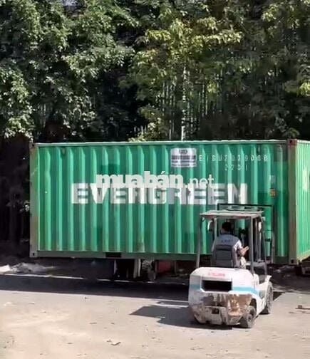 Kho diện tích lớn lên đến 900m2 ở Hoàng Quốc Việt cần cho thuê gấp