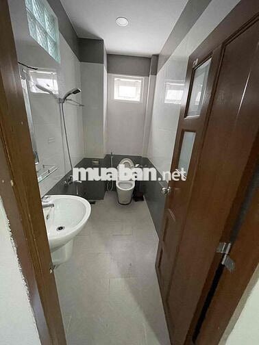 chính chủ cho thuê nhà nguyên căn