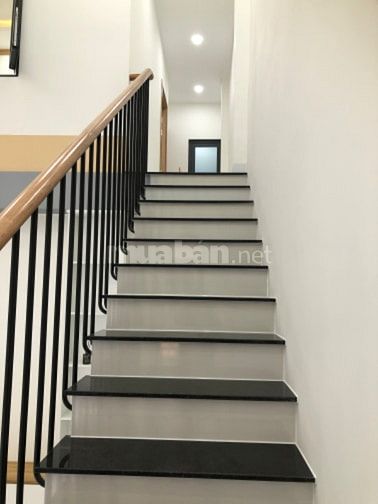 Nhà 2 tầng khu Cảnh vệ- khu an ninh số 1