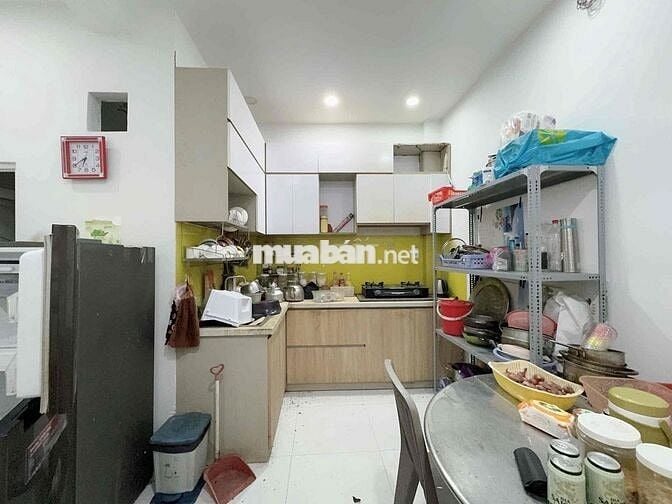 Cho thuê nhà nguyên căn 2pn 2wc cạnh công viên Gia Định full nội thất