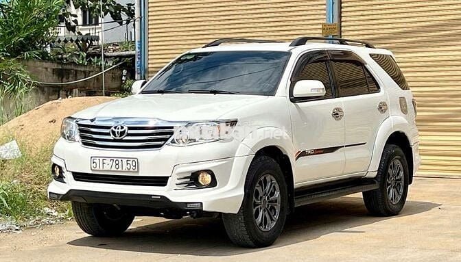 2016 2.7V TRD 4x2 - 146000 km