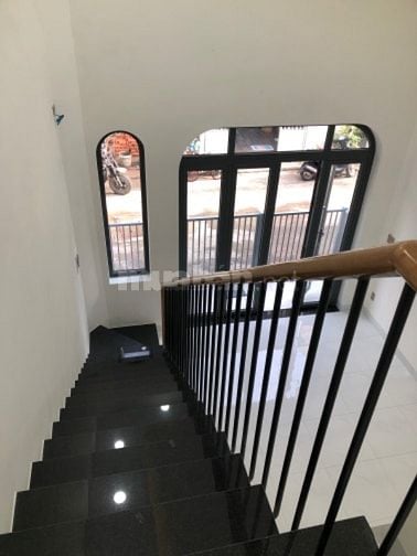 Nhà 2 tầng khu Cảnh vệ- khu an ninh số 1