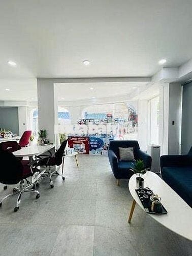 CHO THUÊ NHÀ GÓC 2MT HỒ HẢO HỚN Q1, DT 6x10M, TRỆT 1 LẦU, GIÁ 45 TRIỆU