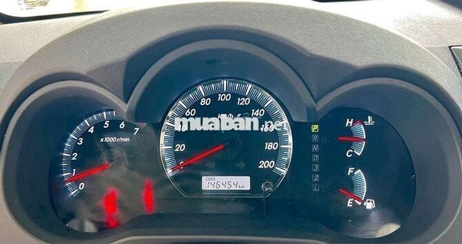 2016 2.7V TRD 4x2 - 146000 km