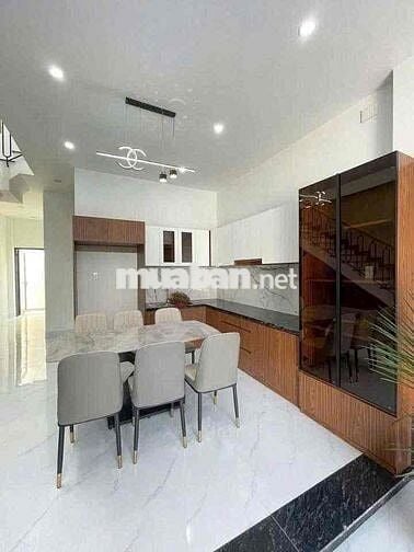 CHỦ NGỘP BÁN GẤP NHÀ FULL THỔ CƯ BỬU LONG