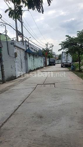 Ô tô đổ cửa nhà 4m x 16,5m P. Bình Hưng Hòa B Bình Tân ngộp 2.650 tỷ