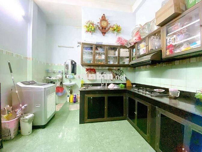 4,9 tỷ tl MT dg 16a p,bhha ,bình tân dt 4x16,25 nhà 1trệt 1 lửng 2pn