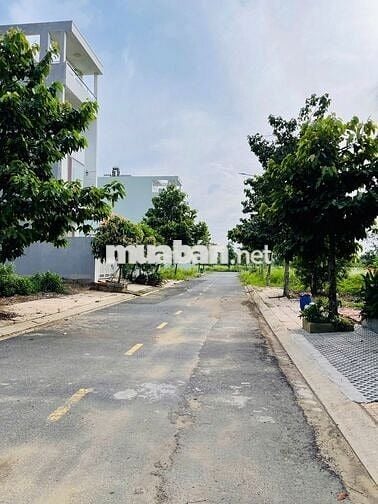 gia đình cần bán lô đất Long Hưng 2 mặt tiền, kế bên dự án Aquacity