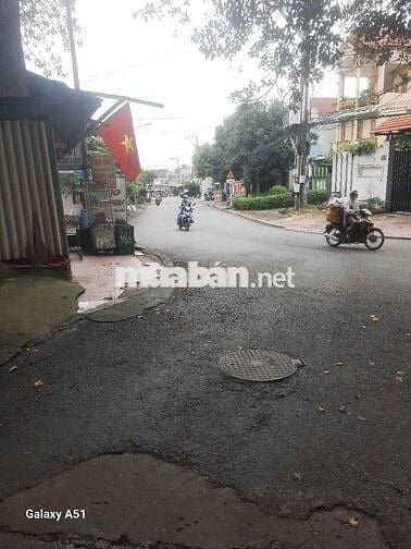 NHÀ CẤP 4 171m2 ĐUONG XE TẢI 6M SÁT MẶT TIỀN CÂY DA TIỆN XÂY BIỆT THỰ