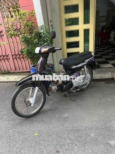 xe dream chính chủ  mau xanh còn mới it đi