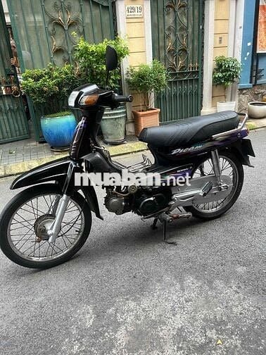 xe dream chính chủ  mau xanh còn mới it đi