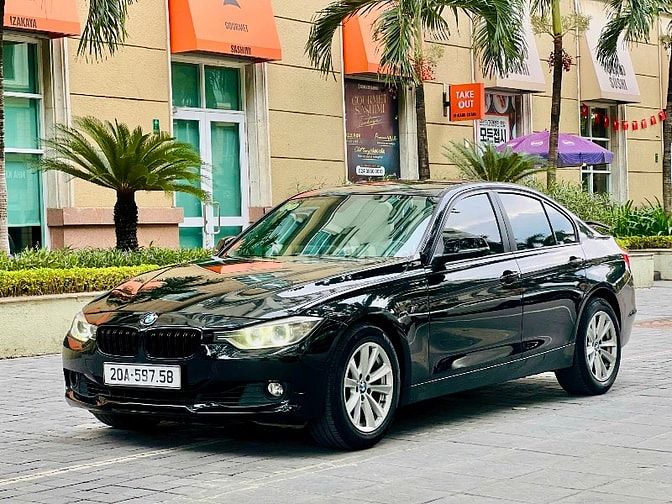 BMW 320i sản xuất 2012 nhập đức 