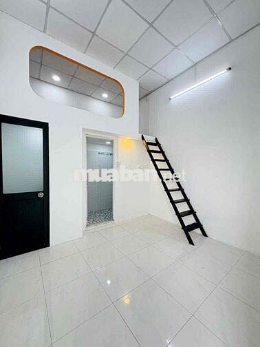 Nhà mới cạnh hxh 31m2 sử dụng 2PN, QL50 ngay BXQ8