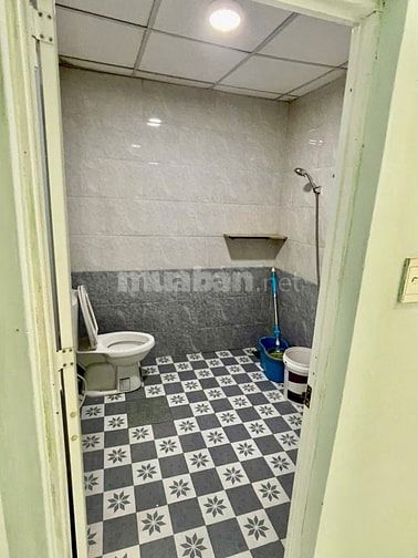 CHO THUÊ NHÀ TRỆT SUỐT 4x20, 9tr/tháng, 1PN, 1WC, 1 bếp, 1 máy lạnh
