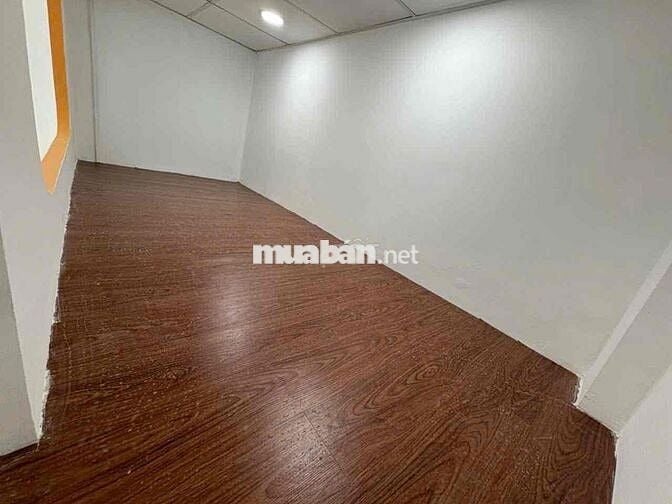 Nhà mới cạnh hxh 31m2 sử dụng 2PN, QL50 ngay BXQ8