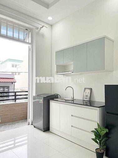 Ban công - Cây xanh - Full nội thất Cộng Hoà trống sẵn