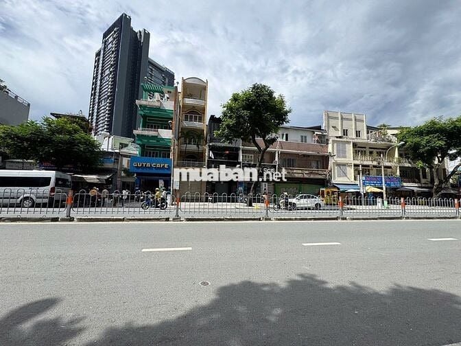 MT NGUYỄN CƯ TRINH, Q1 - NGAY NGÃ 4 TRẦN ĐÌNH XU &VÒNG XOAY CỐNG QUỲNH