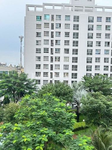 Chung cư  52 P5 Q8 2PN 62,4m2 thang máy, shr , tặng NT ngay TTHC Q8