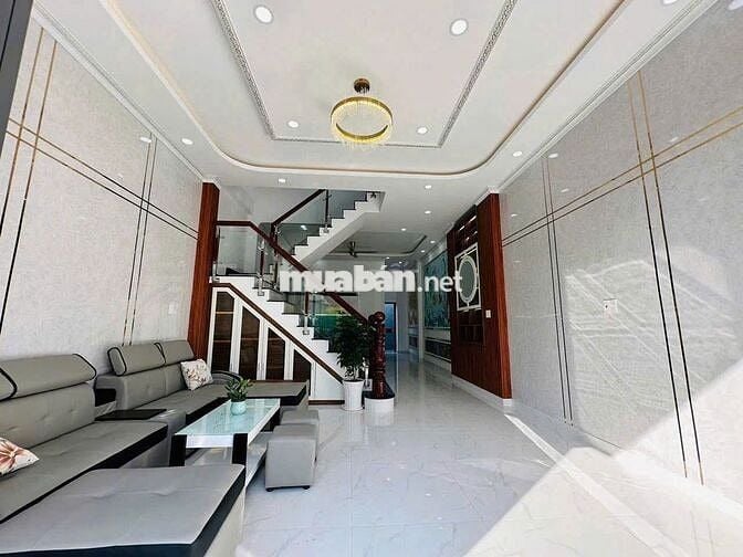 BÁN NHÀ LẦU SỔ RIÊNG. GẦN 100M2 GẦN TRƯỜNG LÁI BỬU LONG