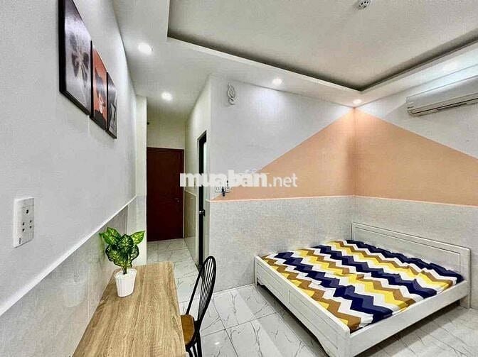1 PHÒNG NGỦ,TÁCH BẾP,BAN CÔNG RIÊNG,GẦN SÂN BAY,E.TOWN CỘNG HOÀ