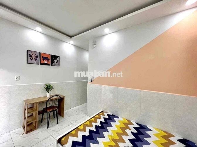 1 PHÒNG NGỦ,TÁCH BẾP,BAN CÔNG RIÊNG,GẦN SÂN BAY,E.TOWN CỘNG HOÀ