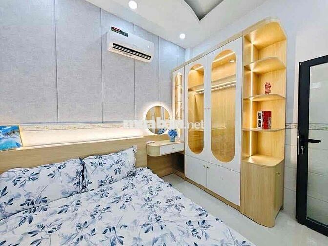 Nhà đẹp 2 lầu , 5.5 * 8m , Phạm văn Chiêu , p14, Gò Vấp