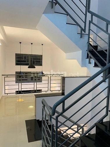 BÁN NHÀ HẺM THÔNG LÊ QUANG ĐỊNH Cách MT VÀI BƯỚC 3TẦNG 54M2 GIÁ 7.3 TỶ