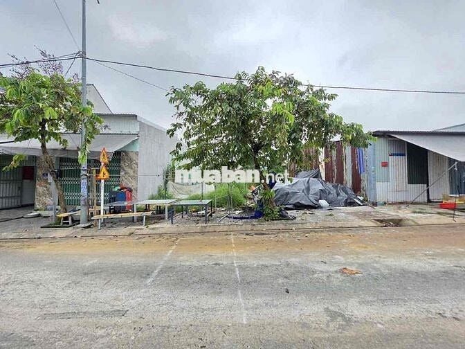 Đất 133m2 mặt tiền khu Hố Lang, p Tân Bình, Tp Dĩ An