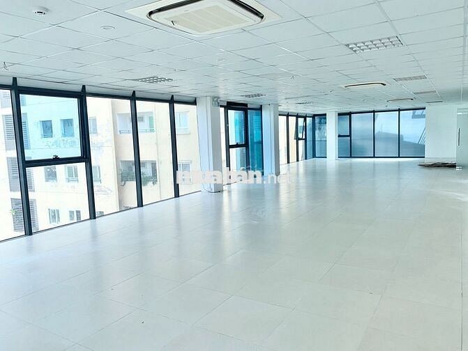 Thuê văn phòng Bình Thạnh, 70–230m², giá rẻ chỉ 300k/m², full tiện ích