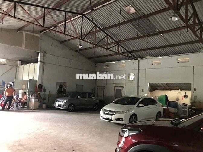 cho thuê kho xường 600m2 xe tải ra vào thoải mái phường Hiệp Bình Cháh