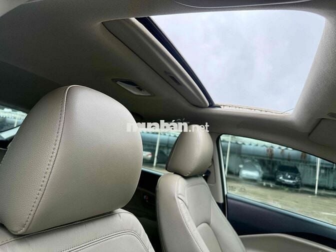 🆘🆘🆘RIO 1.4L 10/2015 Hatchback Nhập Hàn Quốc Zin99%