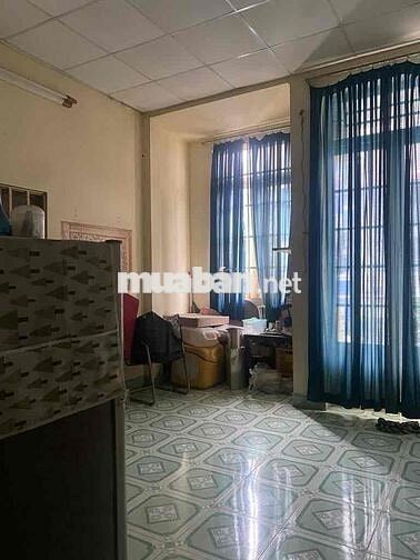 3 LẦU BAN CÔNG - ĐƯỜNG MỄ CỐC P15 Q8 - SAU LƯNG TRẠM Y TẾ.