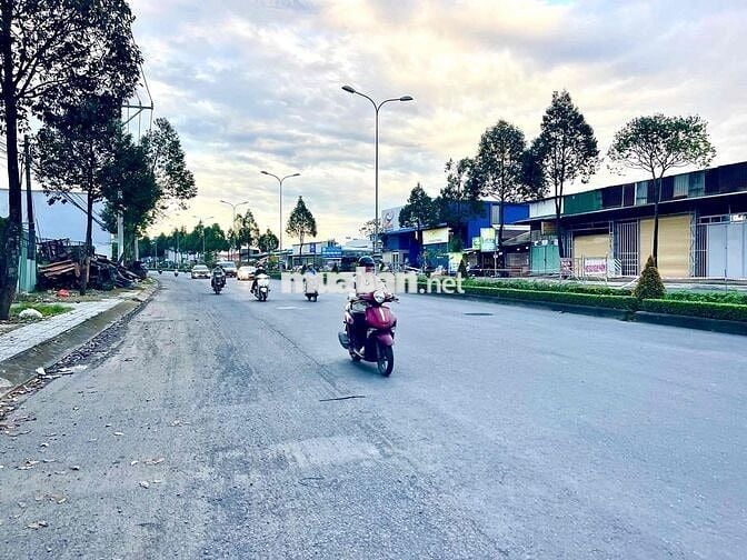 đất Mặt Tiền đường Huyết Mạch Âu Cơ Cần Thơ lộ lớn 33m