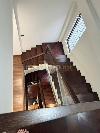 CHO THUÊ NHÀ TẠI PHƯỜNG BỒ ĐỀ - LONG BIÊN