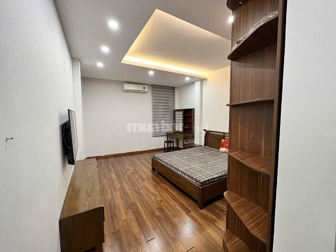 CHO THUÊ NHÀ TẠI PHƯỜNG BỒ ĐỀ - LONG BIÊN