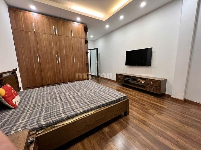 CHO THUÊ NHÀ TẠI PHƯỜNG BỒ ĐỀ - LONG BIÊN