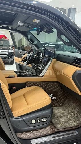 Bán Lexus LX600 Urban 7 chỗ, sản xuấ 2023, một chủ Hà Nội.
