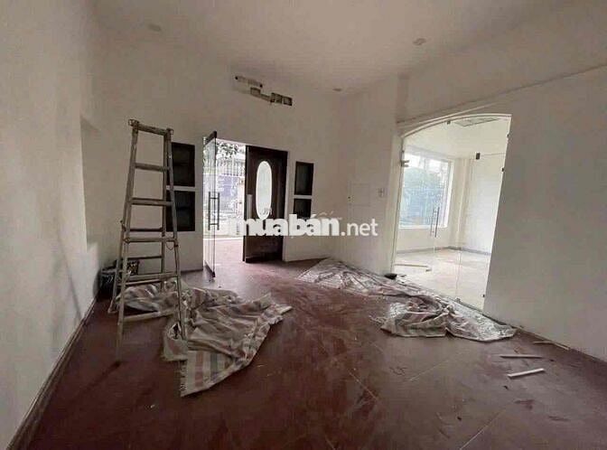 BIỆT THỰ 12x25.5 MẶT TIỀN VÕ OANH, QBT, TRỆT LẦU ST, GIÁ: 150TR CÒN TL