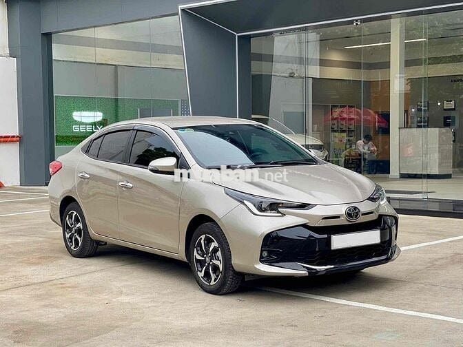 Toyota Vios 2023 G - 9600 km