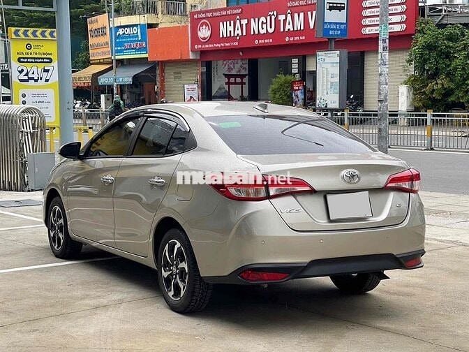 Toyota Vios 2023 G - 9600 km