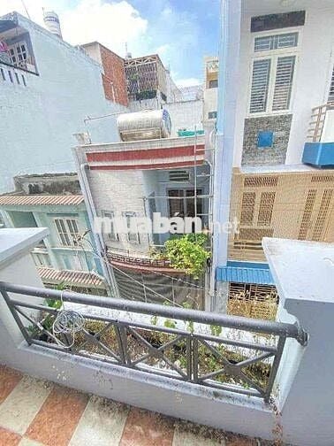 CHO THUÊ NHÀ NGUYÊN CĂN DƯƠNG BÁ TRẠC-XE HƠI THÔNG TỨ TUNG