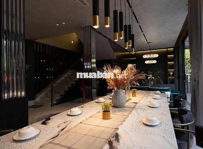 CHO THUÊ BT HƯNG THÁI R2, PHÚ MỸ HƯNG Q7, DT 15x20M, TRỆT 1 LẦU, 150TR