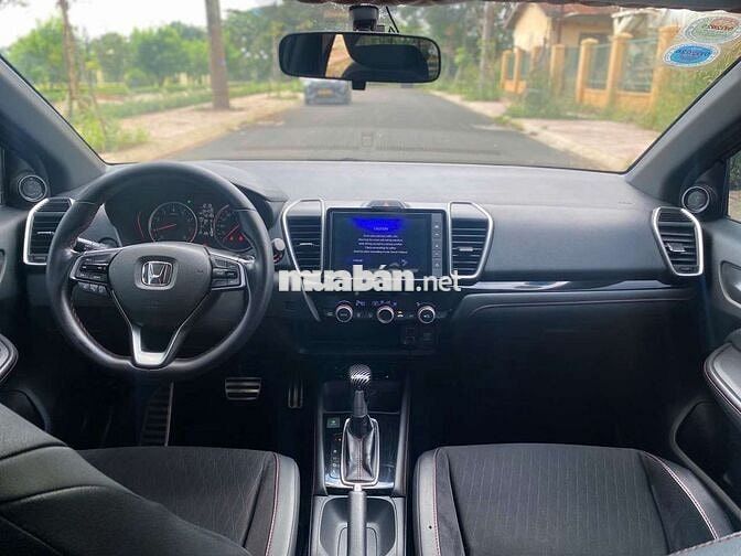 2021 1.5 RS - 64000 km