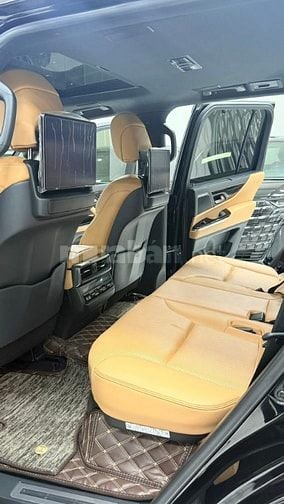 Bán Lexus LX600 Urban 7 chỗ, sản xuấ 2023, một chủ Hà Nội.