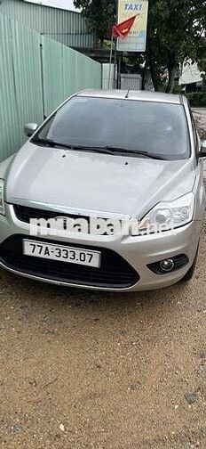 Ford Focus 2010 gia đình sử dụng