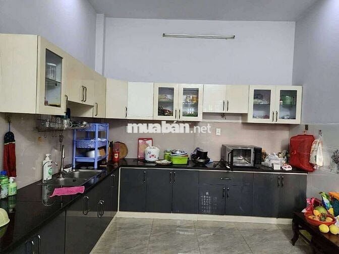 Cho thuê nhà giá rẻ 7 x 14 có 3 lầu 4pn 5wc sân thượng